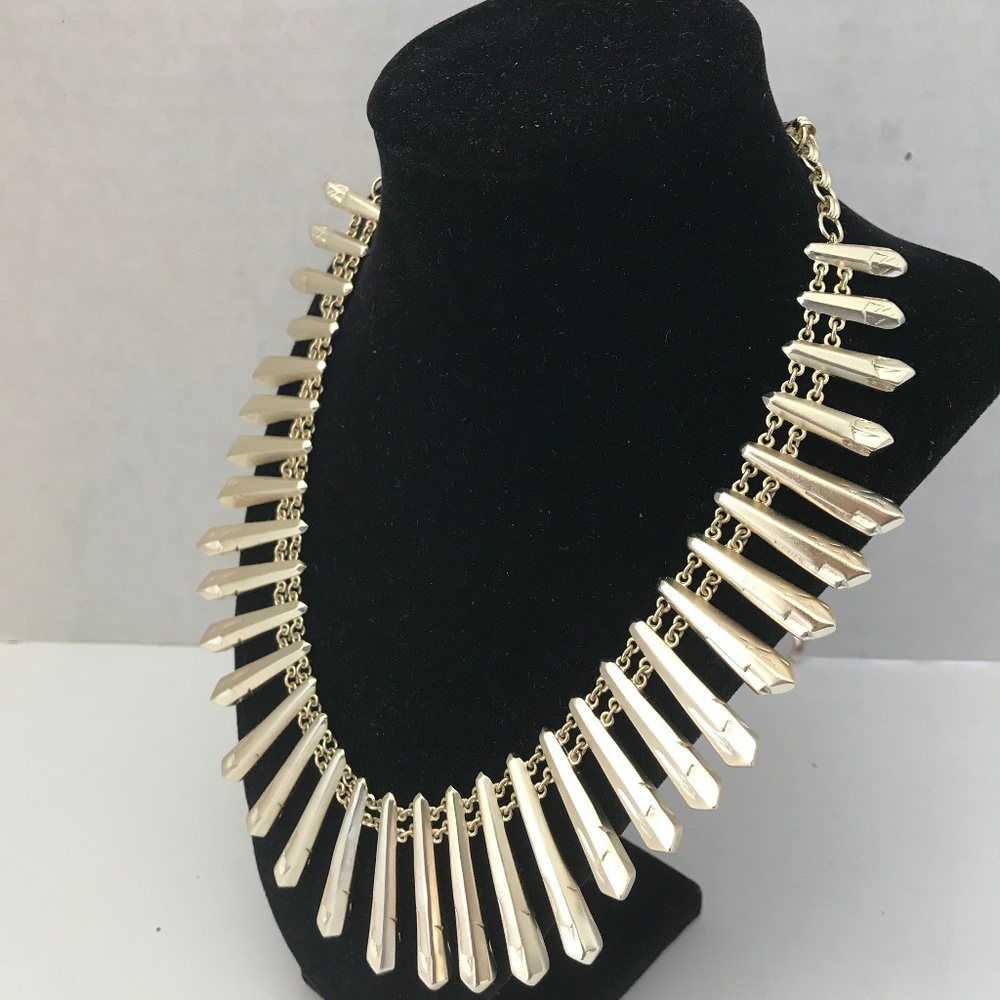 KENDRA SCOTT GOLD TONE  HAMMERED  SPEAR NECKLACE